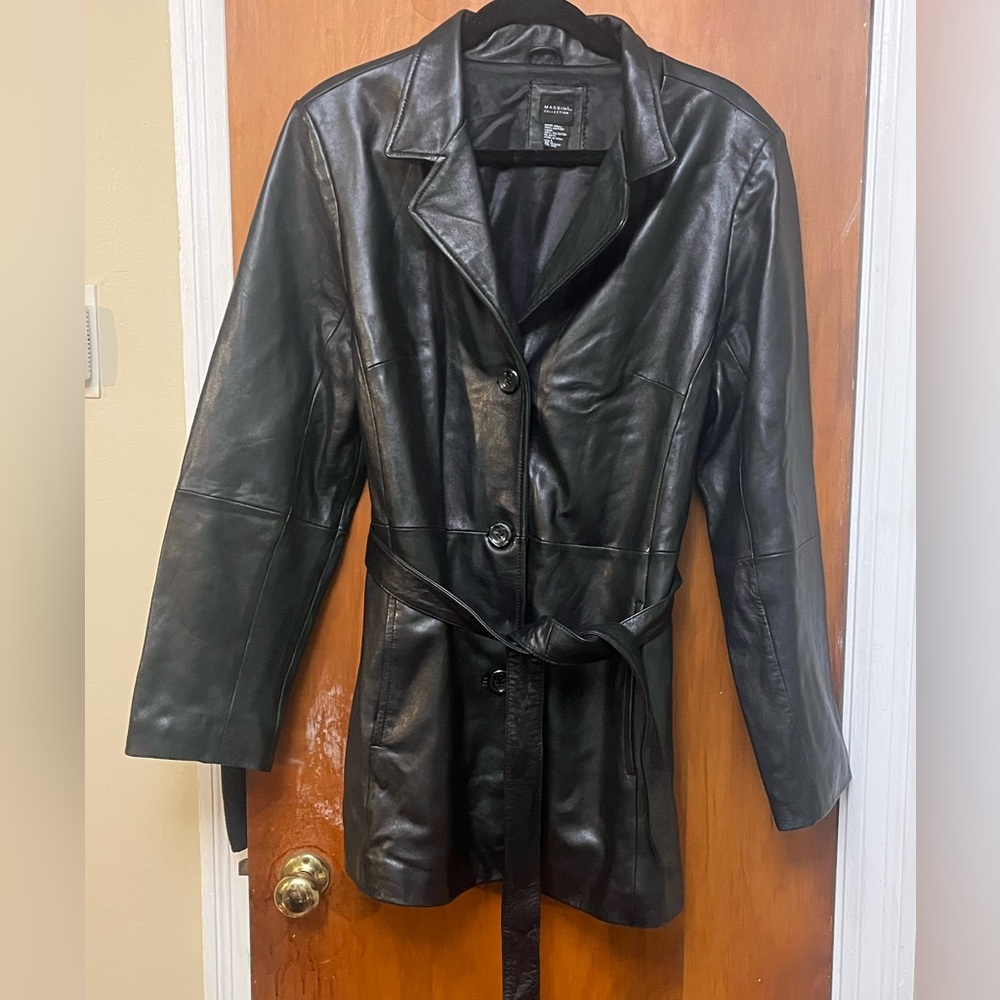 Massing Collection Women's Black Leather Jacket with belt L